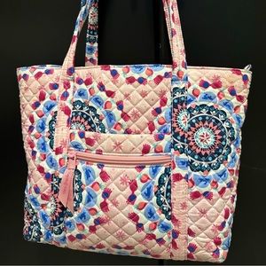 Vera Bradley Harry Potter Luna Lovegood Medallion Small Tote
